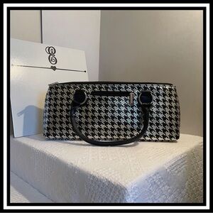 Elegant Houndstooth‎ Wine Purse 🍷🍷
